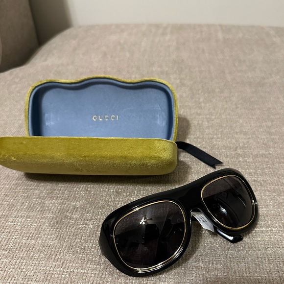 Men's Full-Rim Logo Gucci Sunglasses - Picture 3 of 16